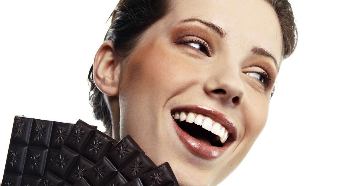 Το ήξερες ότι η μαύρη σοκολάτα κάνει καλό και στην όραση;