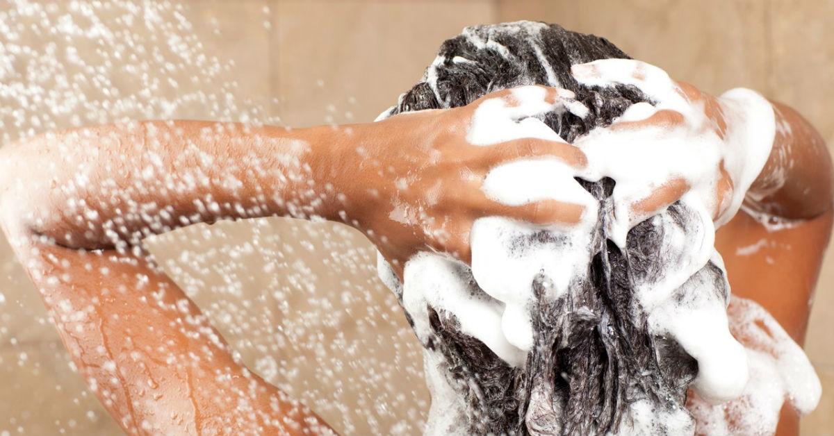 Τα 8 λάθη που κάνεις όταν λούζεις τα μαλλιά σου